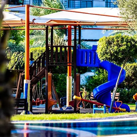 Thalassa Family & Waterpark