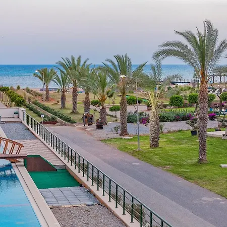 Thalassa Family & Waterpark