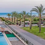 Thalassa Family & Waterpark