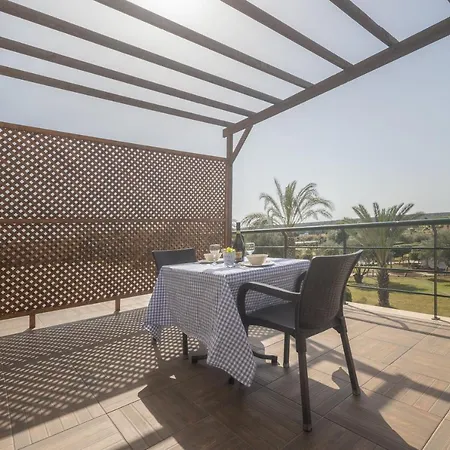 Thalassa Family & Waterpark Apartment
