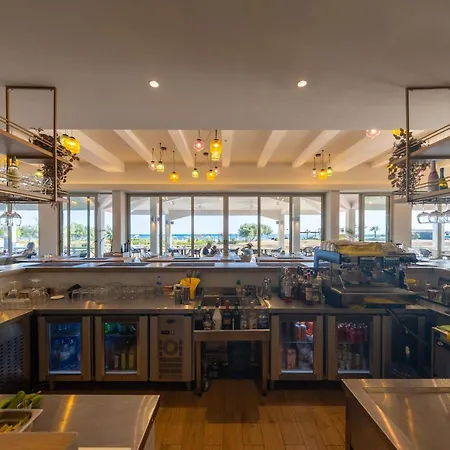 Thalassa Family & Waterpark