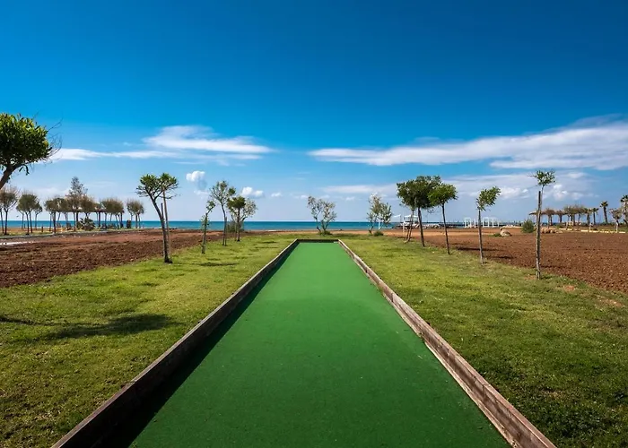 Thalassa Family & Waterpark